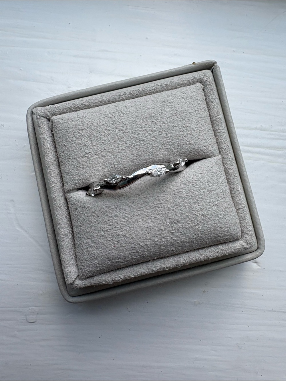 Brilliant Earth Winding Willow Diamond Ring in 14K White Gold size 6.5